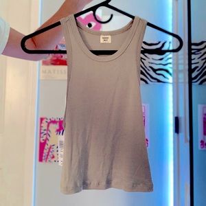 Aritzia tank top🍏